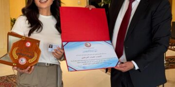نقابة الفنانين تكرّم لطيفة العرفاوي تقديرًا لمسيرتها الفنية