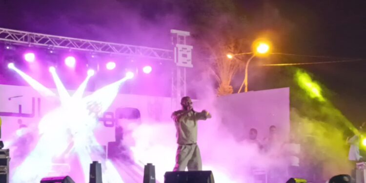 مهرجان البحر برواد في دورته 33: افتتاح ناري بحضور جماهيري غفير في عرض جنجون