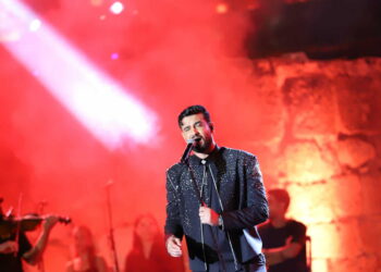 مرتضى يشعل ركح قرطاج: سهرة فنية وأمنية  تجمع بين الطرب والتنظيم المحكم لڨروب بودينار