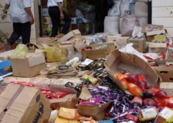 حجز أكثر من 71 طنا من المواد الغذائية غير الآمنة خلال رمضان