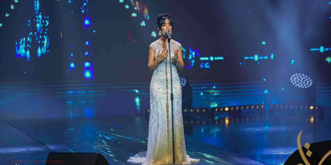 أميمة الحوات تتألق في افتتاح مهرجان الأغنية التونسية