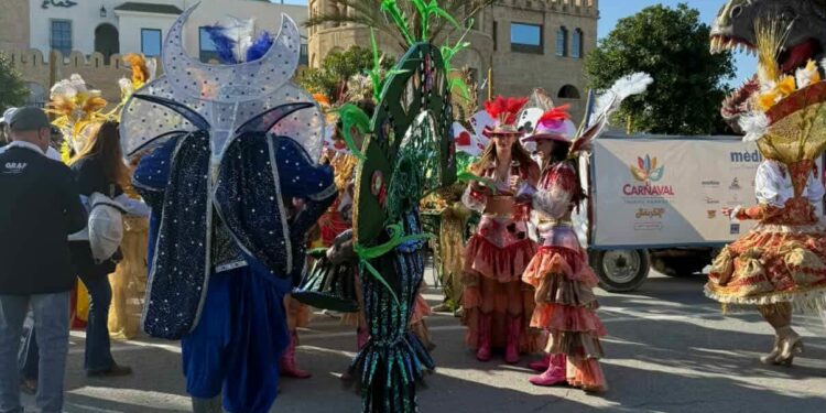 الحمامات : افتتاح الدورة 11 للكرنفال الدولي تحت شعار “فرحة الحياة”